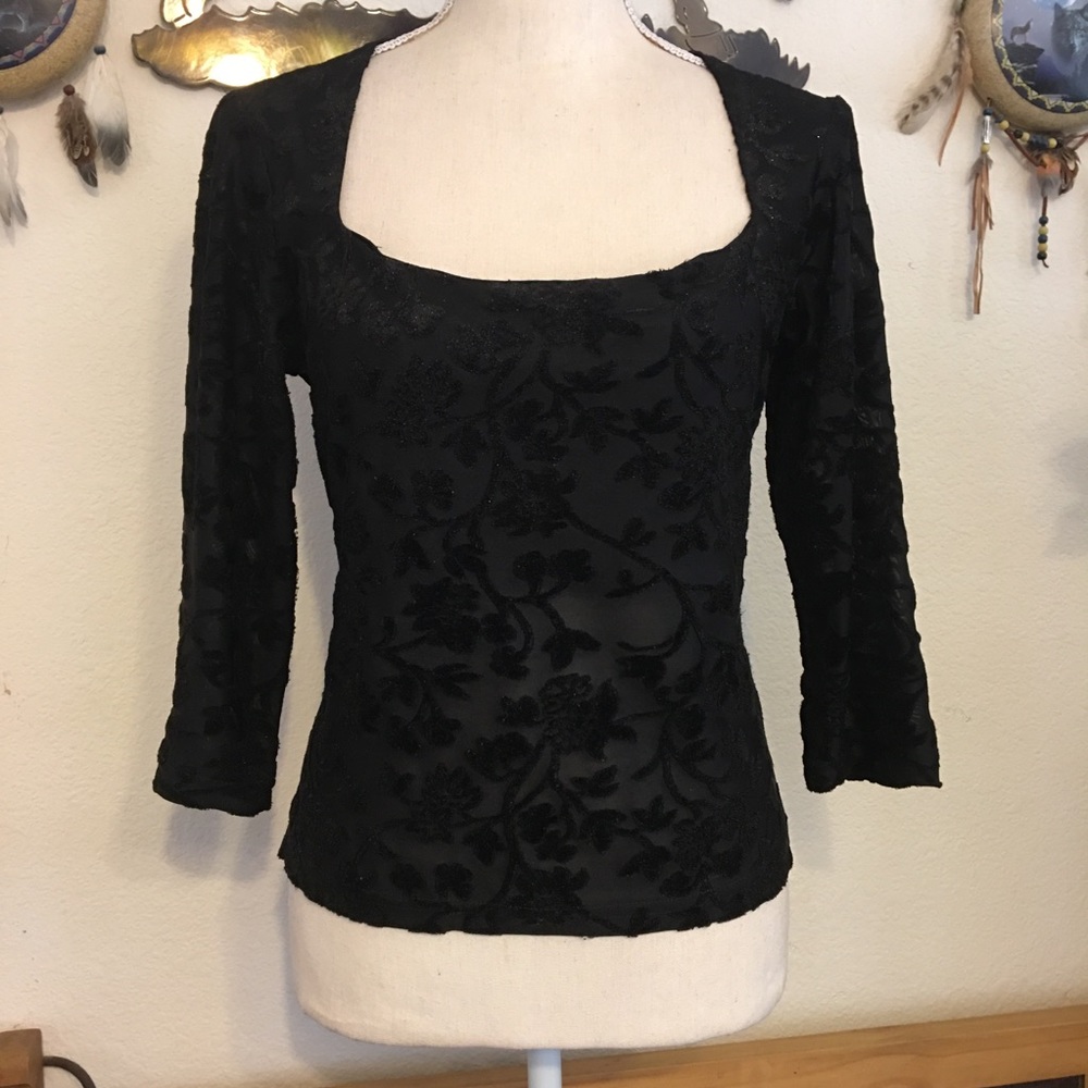 Wrapper black velvet sparkle 3/4 sleeve top